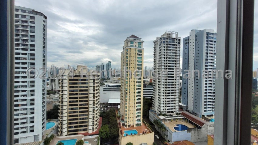 Exclusive Apartment